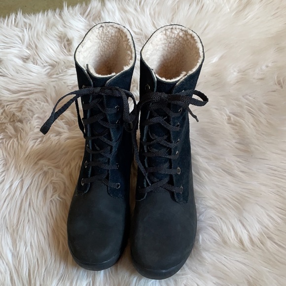 Timberland Anti-Fatigue Sherpa Lined Lace Up Boots, 7 - Picture 12 of 16